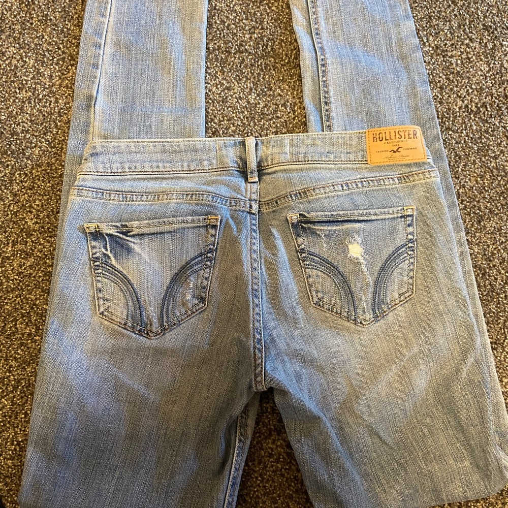 Hollister light washed jeans